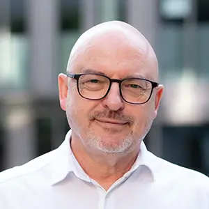 Dr. Peter Höher